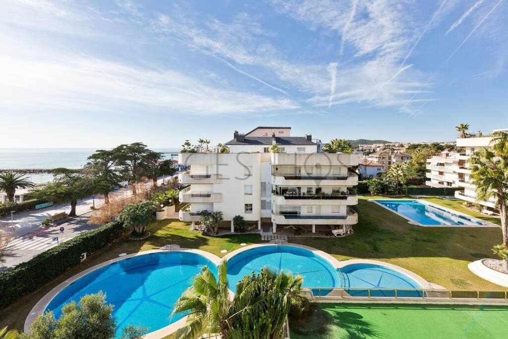Sitges Arena Dos Piscinas Frente Al Mar Apartamento Exterior foto